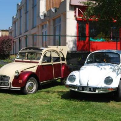 Amies ou ennemies : 2cv et Cox