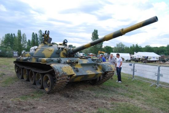 Char Russe T62 présenté par le musée de Saumur