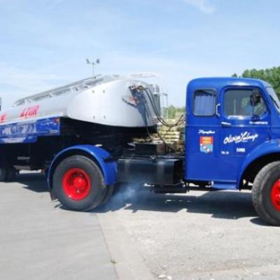 Berliet TLM & Citerne Azur : bel équipage!