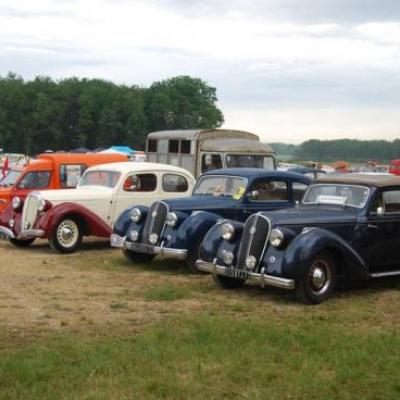 Le coin des automobiles avec Hotchkiss et Delahaye