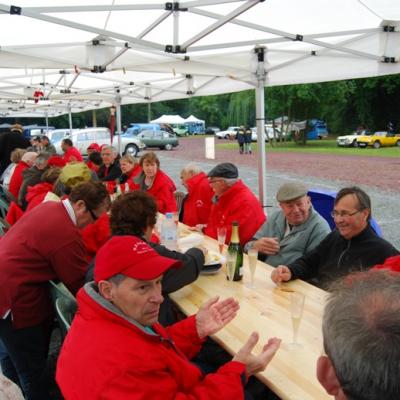 Tente centrale pour les organisateurs