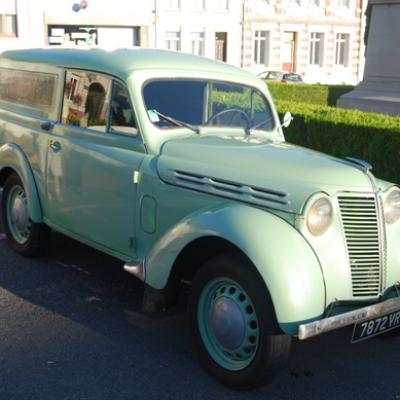 Renault Dauphinoise du boulanger