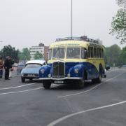 Route des vacances -  car Saurer