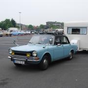 Route des vacances -  Simca 1300 et sa caravane